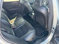 USED 2017 17 VOLVO XC60 2.0 D5 PowerPulse R-Design Pro SUV 5dr Diesel Auto AWD Euro 6 (s/s) (235 ps) 