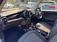 USED 2021 21 MINI HATCH 1.5 Cooper Classic Hatchback 3dr Petrol Steptronic Euro 6 (s/s) (136 ps) 1 Owner - Automatic - Satellite Navigation - Comfort Pack - LED Headlights - 8.8" Touchscreen - Cruise Control - Bluetooth Audio - Union Jack Rear Lights - 15" Alloy Wheels - Black Roof