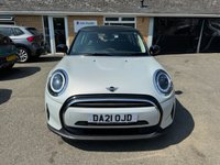 USED 2021 21 MINI HATCH 1.5 Cooper Classic Hatchback 3dr Petrol Steptronic Euro 6 (s/s) (136 ps) 1 Owner - Automatic - Satellite Navigation - Comfort Pack - LED Headlights - 8.8" Touchscreen - Cruise Control - Bluetooth Audio - Union Jack Rear Lights - 15" Alloy Wheels - Black Roof
