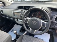 USED 2014 14 TOYOTA YARIS 1.33 Dual VVT-i Icon Plus Hatchback 5dr Petrol Manual Euro 5 (99 ps) Super low miles