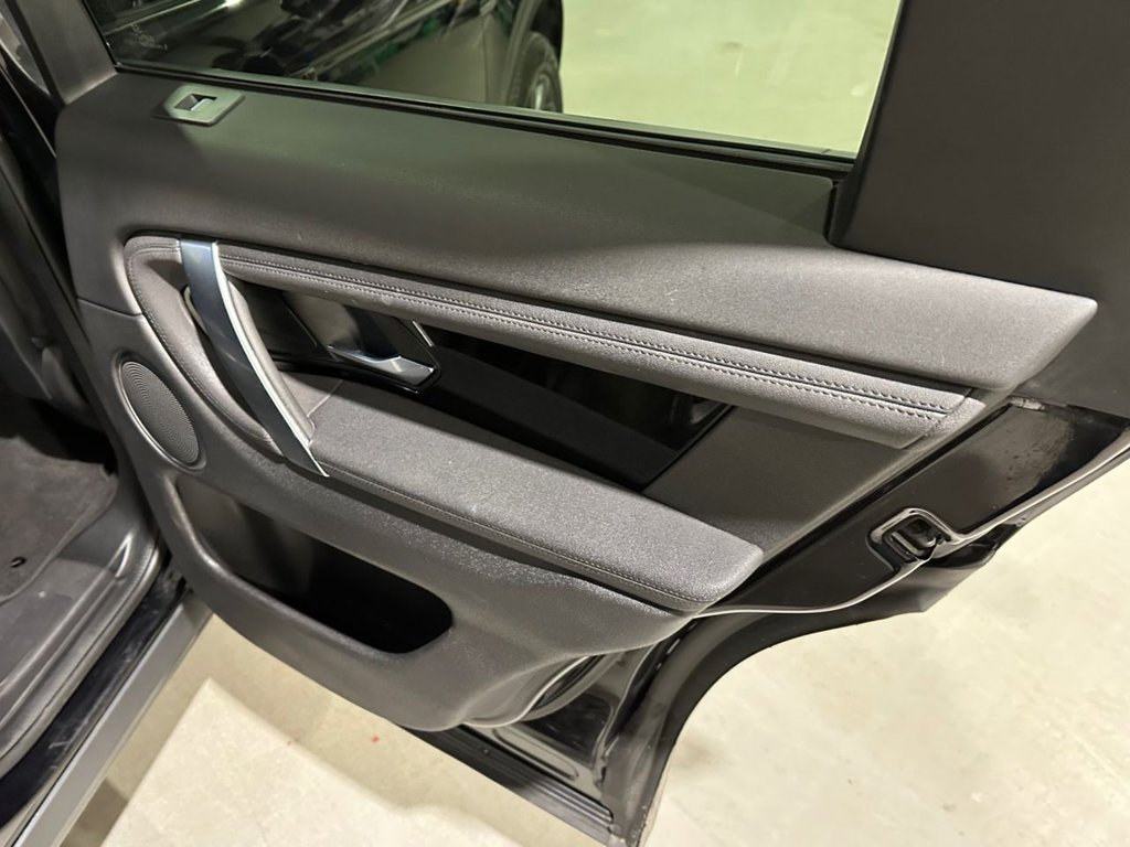 USED 2019 69 LAND ROVER DISCOVERY SPORT 2.0 D180 MHEV SE SUV 5dr Diesel Auto 4WD Euro 6 (s/s) (180 ps) 
