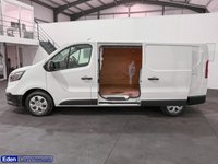 USED 2023 23 RENAULT TRAFIC 2.0 dCi Blue LL30 Advance Panel Van 5dr Diesel Manual L2 H1 Euro 6 (s/s) (130 ps) AIR CON + APPLE CAR PLAY