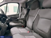 USED 2023 23 RENAULT TRAFIC 2.0 dCi Blue SL30 Advance Diesel Manual L1 H1 Euro 6 (s/s) (130 ps) ONE OWNER LOW MILAGE ULEZ VAN