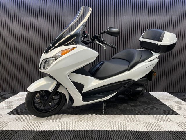 View our HONDA Forza 300