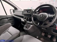 USED 2023 73 RENAULT TRAFIC 2.0 dCi Blue LL30 Start Panel Van 5dr Diesel Manual L2 H1 Euro 6 (s/s) (130 ps) 