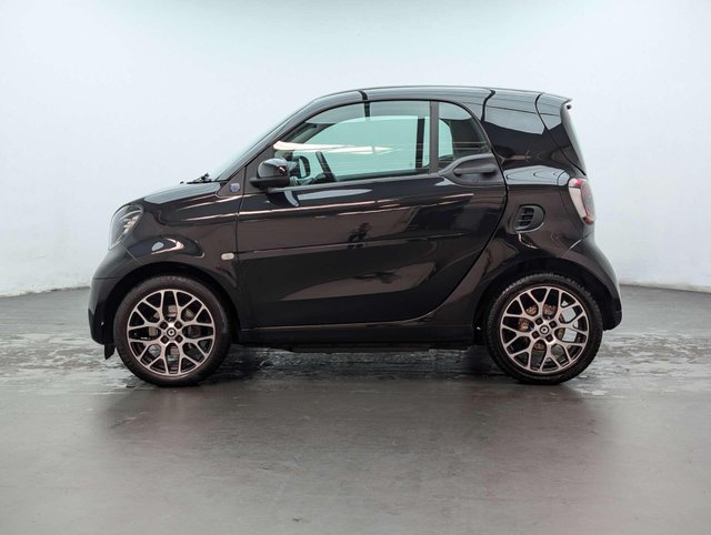 USED 2020 70 SMART FORTWO EQ fortwo Prime Exclusive 3dr CLICK+COLLECT / HOME DELIVERY
