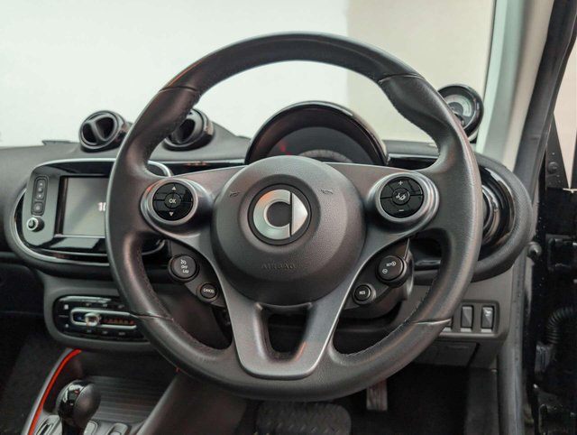 USED 2020 70 SMART FORTWO EQ fortwo Prime Exclusive 3dr CLICK+COLLECT / HOME DELIVERY