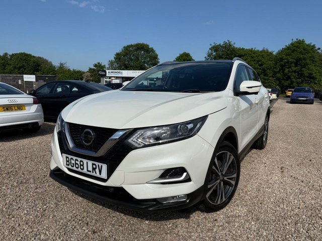 View our Nissan Qashqai 1.2 DIG-T N-Connecta SUV 5dr Petrol Manual Euro 6 (s/s) (115 ps)