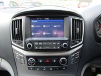 USED 2019 19 HYUNDAI i800 2.5 CRDi SE Nav MPV 5dr Diesel Manual Euro 6 (136 ps) 