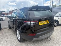 USED 2018 68 LAND ROVER DISCOVERY 3.0 SD V6 SE SUV 5dr Diesel Auto 4WD Euro 6 (s/s) (306 ps) 7 SEATER. AUTOMATIC. STUNNING. SAT NAV. 19 INCH ALLOYS. FULL LEATHER.