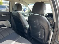 USED 2018 18 KIA STONIC 1.6 CRDi First Edition SUV 5dr Diesel Manual Euro 6 (s/s) (108 bhp) - APPLE CAR PLAY - SAT NAV - PART LEATHER - HEATED SEATS & STEERING - REVERSE CAMERA - P/SENSORS - CRUISE