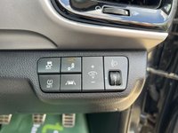 USED 2018 18 KIA STONIC 1.6 CRDi First Edition SUV 5dr Diesel Manual Euro 6 (s/s) (108 bhp) - APPLE CAR PLAY - SAT NAV - PART LEATHER - HEATED SEATS & STEERING - REVERSE CAMERA - P/SENSORS - CRUISE