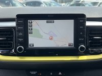 USED 2018 18 KIA STONIC 1.6 CRDi First Edition SUV 5dr Diesel Manual Euro 6 (s/s) (108 bhp) - APPLE CAR PLAY - SAT NAV - PART LEATHER - HEATED SEATS & STEERING - REVERSE CAMERA - P/SENSORS - CRUISE