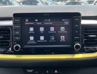 USED 2018 18 KIA STONIC 1.6 CRDi First Edition SUV 5dr Diesel Manual Euro 6 (s/s) (108 bhp) - APPLE CAR PLAY - SAT NAV - PART LEATHER - HEATED SEATS & STEERING - REVERSE CAMERA - P/SENSORS - CRUISE