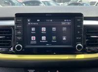USED 2018 18 KIA STONIC 1.6 CRDi First Edition SUV 5dr Diesel Manual Euro 6 (s/s) (108 bhp) - APPLE CAR PLAY - SAT NAV - PART LEATHER - HEATED SEATS & STEERING - REVERSE CAMERA - P/SENSORS - CRUISE