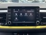 USED 2018 18 KIA STONIC 1.6 CRDi First Edition SUV 5dr Diesel Manual Euro 6 (s/s) (108 bhp) - APPLE CAR PLAY - SAT NAV - PART LEATHER - HEATED SEATS & STEERING - REVERSE CAMERA - P/SENSORS - CRUISE