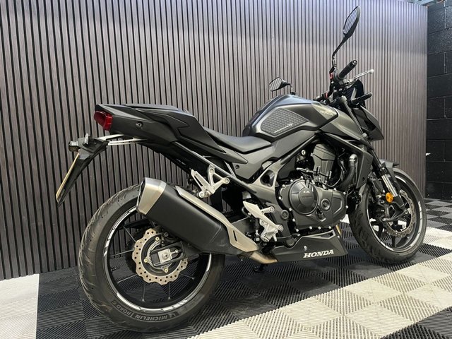 View our HONDA CB750 Hornet