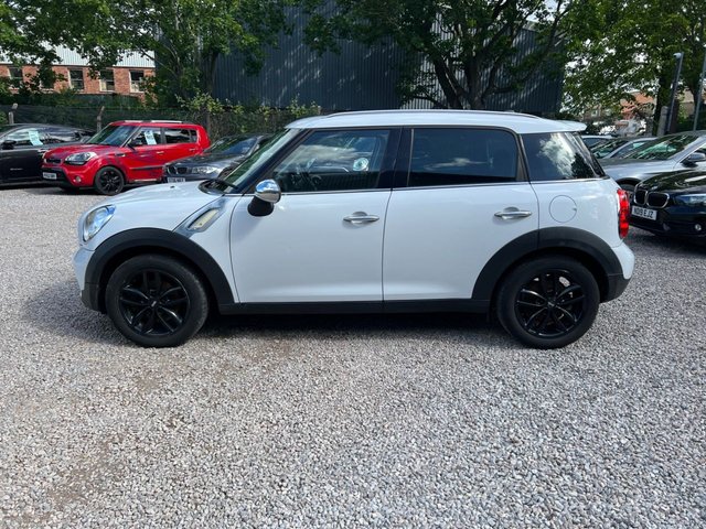 View our MINI COUNTRYMAN