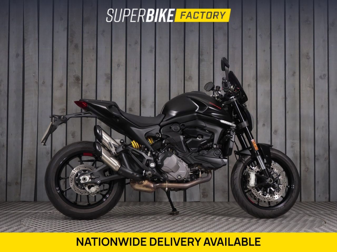 DUCATI Monster 937