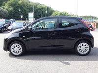 USED 2021 71 TOYOTA AYGO 1.0 VVT-i X-Play TSS 5d x-shift 70 APPLE CARPLAY / ANDROID AUTO (GIVES YOU SAT NAV), REVERSING CAMERA, DAB RADIO, BLUETOOTH PHONE & MUSIC, AUX & USB INPUTS, AUTOMATIC GEARBOX, LED DAYTIME RUNNING LIGHTS, LEATHER TIPTRONIC MULTIFUNCTION STEERING WHEEL, AIR CONDITIONING, TRIP COMPUTER, ISO FIX, TYRE PRESSURE WARNING, SPEED LIMITER, ELECTRIC WINDOWS, ELECTRIC MIRRORS, FOLDING REAR SEATS, AIRBAGS WITH PASSANGER OFF, SPACE SAVER SPARE WHEEL, 1 OWNER FROM NEW, SERVICE HISTORY