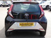 USED 2021 71 TOYOTA AYGO 1.0 VVT-i X-Play TSS 5d x-shift 70 APPLE CARPLAY / ANDROID AUTO (GIVES YOU SAT NAV), REVERSING CAMERA, DAB RADIO, BLUETOOTH PHONE & MUSIC, AUX & USB INPUTS, AUTOMATIC GEARBOX, LED DAYTIME RUNNING LIGHTS, LEATHER TIPTRONIC MULTIFUNCTION STEERING WHEEL, AIR CONDITIONING, TRIP COMPUTER, ISO FIX, TYRE PRESSURE WARNING, SPEED LIMITER, ELECTRIC WINDOWS, ELECTRIC MIRRORS, FOLDING REAR SEATS, AIRBAGS WITH PASSANGER OFF, SPACE SAVER SPARE WHEEL, 1 OWNER FROM NEW, SERVICE HISTORY