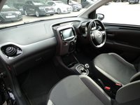 USED 2021 71 TOYOTA AYGO 1.0 VVT-i X-Play TSS 5d x-shift 70 APPLE CARPLAY / ANDROID AUTO (GIVES YOU SAT NAV), REVERSING CAMERA, DAB RADIO, BLUETOOTH PHONE & MUSIC, AUX & USB INPUTS, AUTOMATIC GEARBOX, LED DAYTIME RUNNING LIGHTS, LEATHER TIPTRONIC MULTIFUNCTION STEERING WHEEL, AIR CONDITIONING, TRIP COMPUTER, ISO FIX, TYRE PRESSURE WARNING, SPEED LIMITER, ELECTRIC WINDOWS, ELECTRIC MIRRORS, FOLDING REAR SEATS, AIRBAGS WITH PASSANGER OFF, SPACE SAVER SPARE WHEEL, 1 OWNER FROM NEW, SERVICE HISTORY