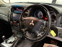 USED 2016 66 MITSUBISHI SHOGUN 3.2 DI-DC SG3 SUV 5dr Diesel Auto 4WD Euro 6 LWB (187 ps) 