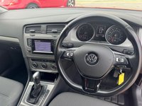 USED 2014 64 VOLKSWAGEN GOLF 1.6 TDI BlueMotion Tech Match Hatchback 5dr Diesel DSG Euro 5 (s/s) (105 ps) AUTO -- &pound;20 TAX -- FULL SERVICE HISTORY -- AD. CRUISE CONTROL