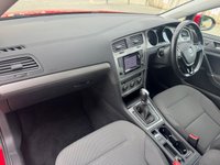 USED 2014 64 VOLKSWAGEN GOLF 1.6 TDI BlueMotion Tech Match Hatchback 5dr Diesel DSG Euro 5 (s/s) (105 ps) AUTO -- &pound;20 TAX -- FULL SERVICE HISTORY -- AD. CRUISE CONTROL