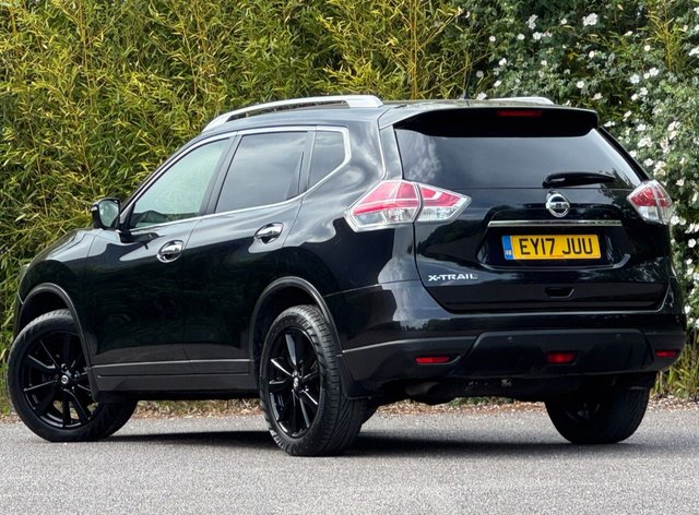 View our NISSAN X-TRAIL
