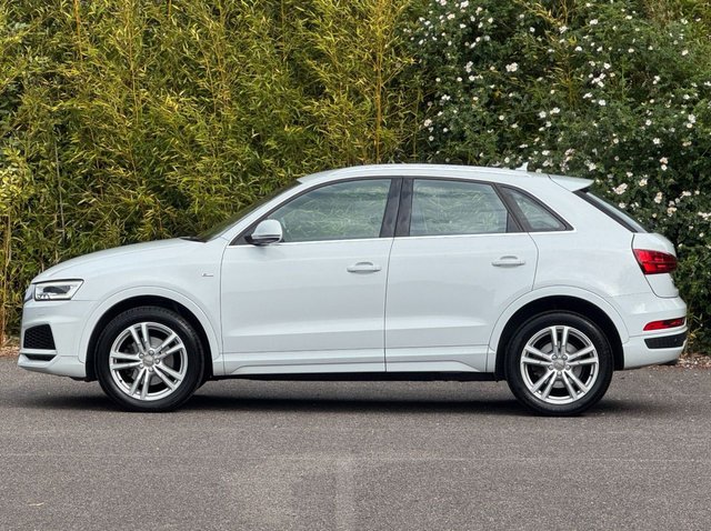 View our AUDI Q3
