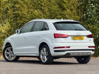 View our AUDI Q3