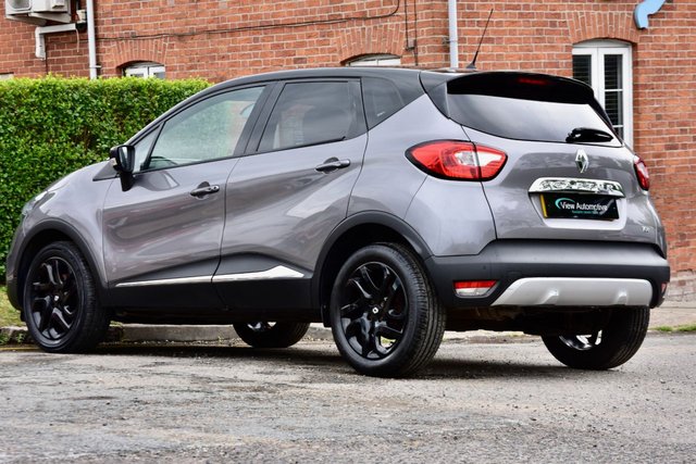View our RENAULT CAPTUR