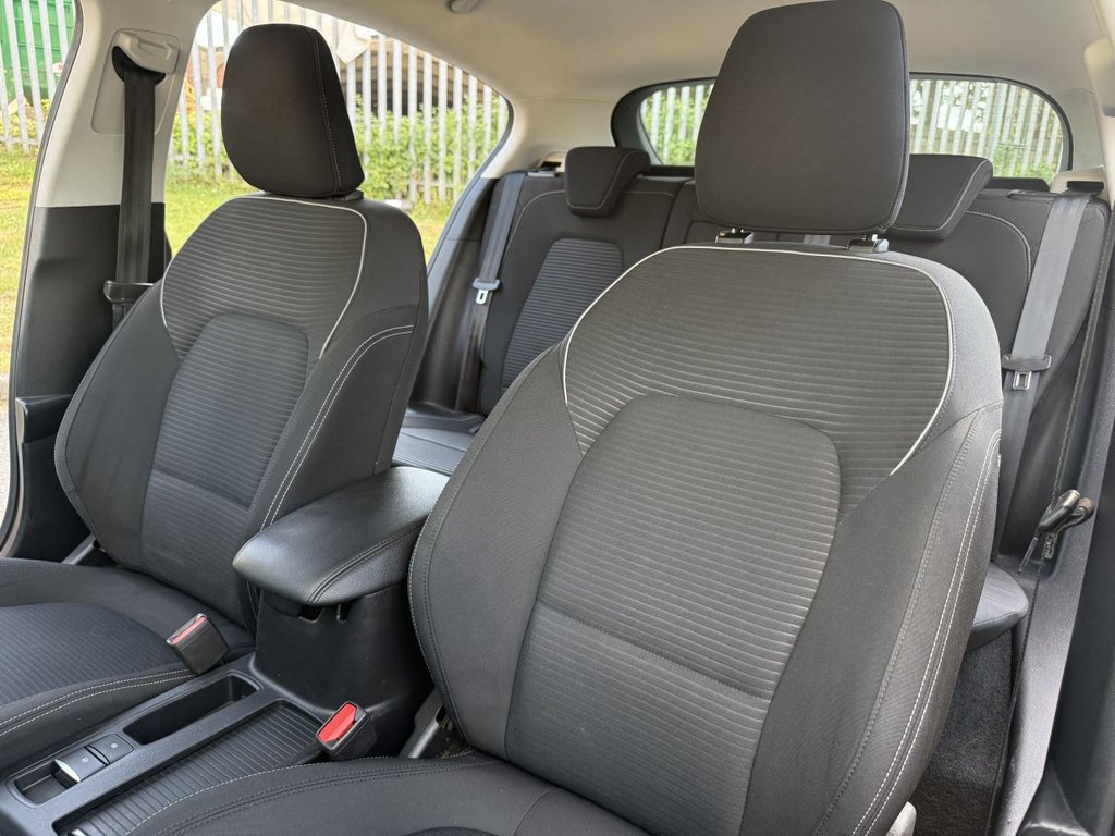USED 2019 19 FORD FOCUS 1.0T EcoBoost Titanium Hatchback 5dr Petrol Manual Euro 6 (s/s) (125 ps) Parking Sensors, Apple CarPlay