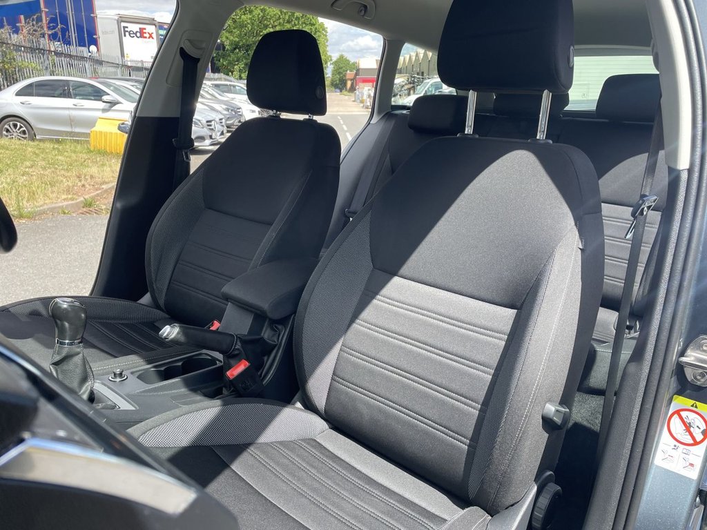 USED 2020 20 SKODA OCTAVIA 1.0 TSI SE Drive Estate 5dr Petrol Manual Euro 6 (s/s) (115 ps) Sat Nav, Parking Sensors