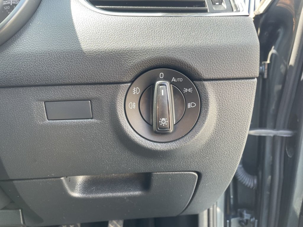 USED 2020 20 SKODA OCTAVIA 1.0 TSI SE Drive Estate 5dr Petrol Manual Euro 6 (s/s) (115 ps) Sat Nav, Parking Sensors