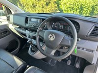 USED 2020 70 VAUXHALL VIVARO 6 Seat 2.0 Turbo D 3100 Edition Crew Van Double Cab 5dr Diesel Manual L2 H1 Euro 6 (s/s) (120 ps) 
