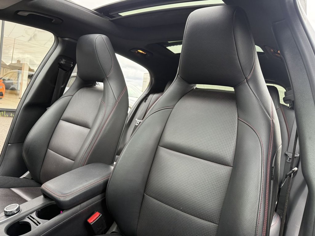 USED 2018 18 MERCEDES-BENZ GLA 2.1 GLA220d AMG Line (Premium Plus) SUV 5dr Diesel 7G-DCT 4MATIC Euro 6 (s/s) (177 ps) Pan Roof, Heated Seats