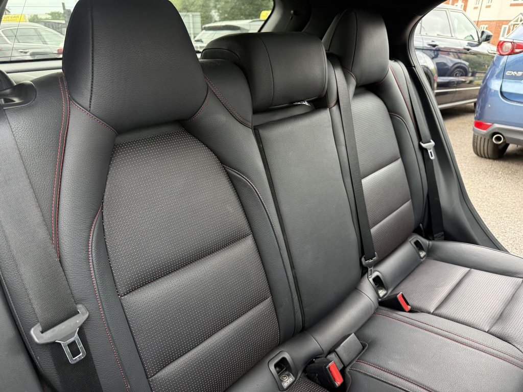 USED 2018 18 MERCEDES-BENZ GLA 2.1 GLA220d AMG Line (Premium Plus) SUV 5dr Diesel 7G-DCT 4MATIC Euro 6 (s/s) (177 ps) Pan Roof, Heated Seats