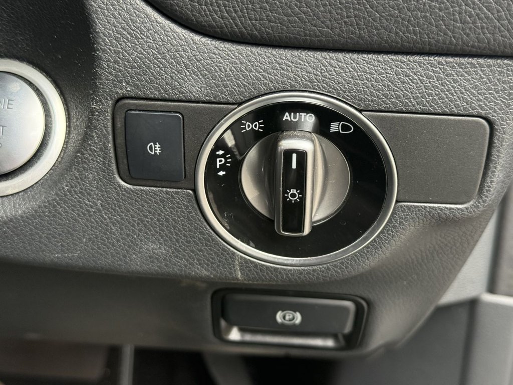 USED 2018 18 MERCEDES-BENZ GLA 2.1 GLA220d AMG Line (Premium Plus) SUV 5dr Diesel 7G-DCT 4MATIC Euro 6 (s/s) (177 ps) Pan Roof, Heated Seats