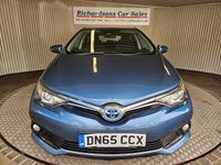 USED 2015 65 TOYOTA AURIS 1.8 VVT-h Business Edition Hatchback 5dr Petrol Hybrid CVT Euro 6 (s/s) (Safety Sense) (136 ps) 