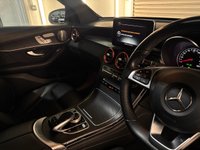 USED 2019 68 MERCEDES-BENZ GLC 3.0 GLC350d V6 AMG Line (Premium Plus) Coupe 5dr Diesel G-Tronic+ 4MATIC Euro 6 (s/s) (258 ps) PANORAMIC ROOF+REV CAMERA