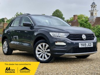 View our VOLKSWAGEN T-ROC