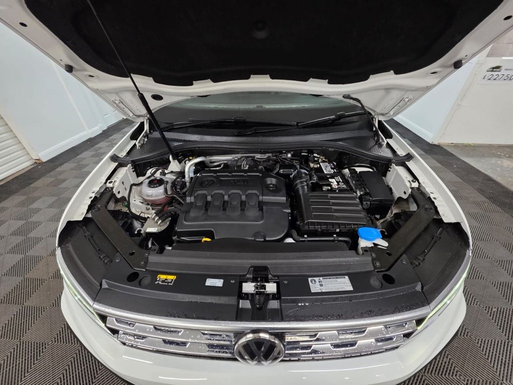 USED 2019 69 VOLKSWAGEN TIGUAN 2.0 TDI R-Line Tech SUV 5dr Diesel DSG 4Motion Euro 6 (s/s) (190 ps) Cruise control - Bluetooth