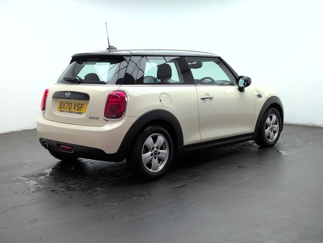 USED 2020 70 MINI HATCH 1.5 Cooper Classic 3dr CLICK+COLLECT / HOME DELIVERY