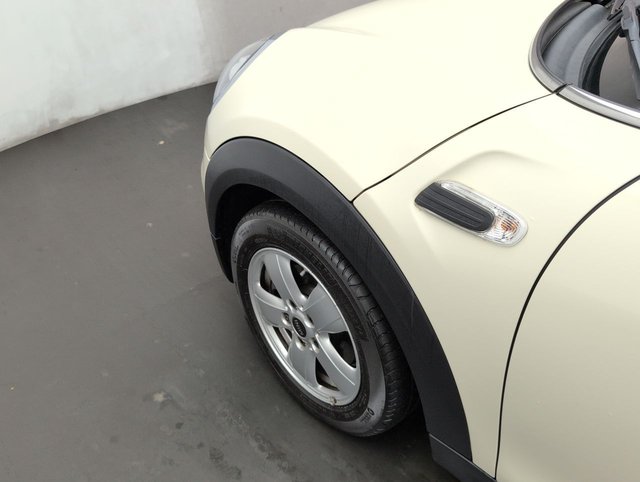 USED 2020 70 MINI HATCH 1.5 Cooper Classic 3dr CLICK+COLLECT / HOME DELIVERY