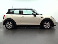USED 2020 70 MINI HATCH 1.5 Cooper Classic 3dr CLICK+COLLECT / HOME DELIVERY