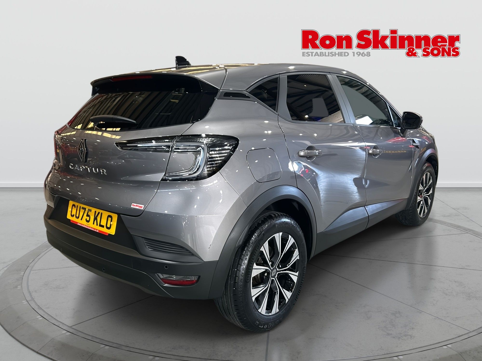 USED 2025 75 RENAULT CAPTUR 1.0 TCe evolution SUV 5dr Petrol Manual Euro 6 (s/s) (90 ps) 