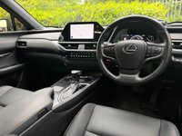 USED 2023 23 LEXUS UX 2.0 250h F Sport Design SUV 5dr Petrol Hybrid E-CVT Euro 6 (s/s) (184 ps) 
