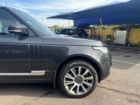 USED 2017 LAND ROVER RANGE ROVER 4.4 SD V8 Vogue SUV 5dr Diesel Auto 4WD Euro 6 (s/s) (339 ps) 